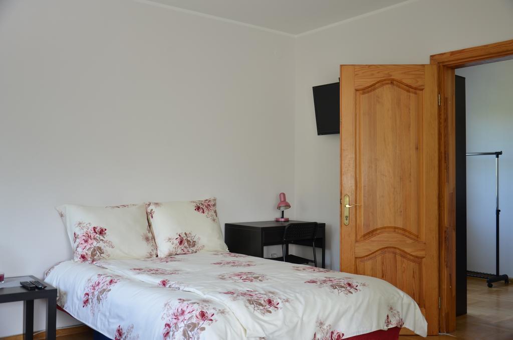 Apartments With Outdoor Spa Jacuzzi And Sauna Vilnius Exterior photo