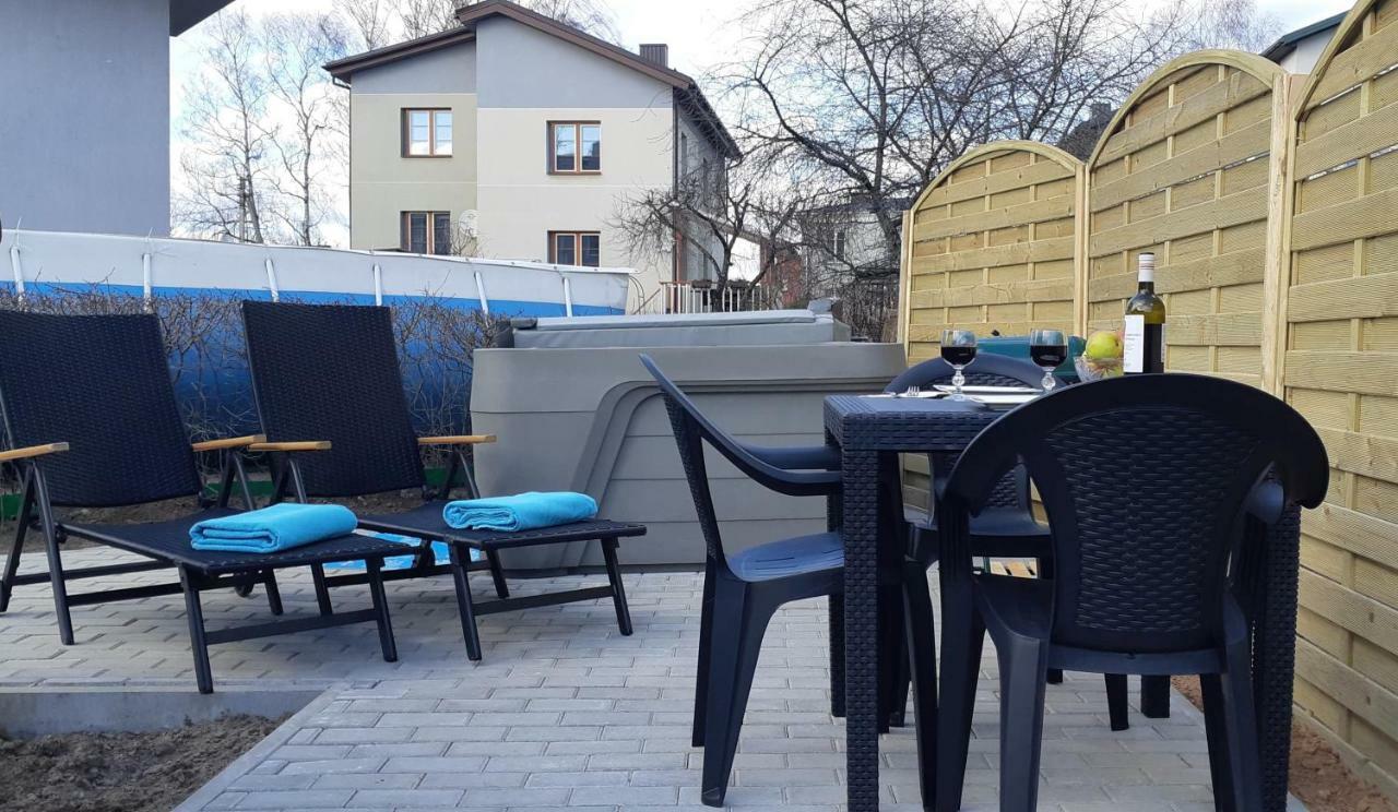 Apartments With Outdoor Spa Jacuzzi And Sauna Vilnius Exterior photo